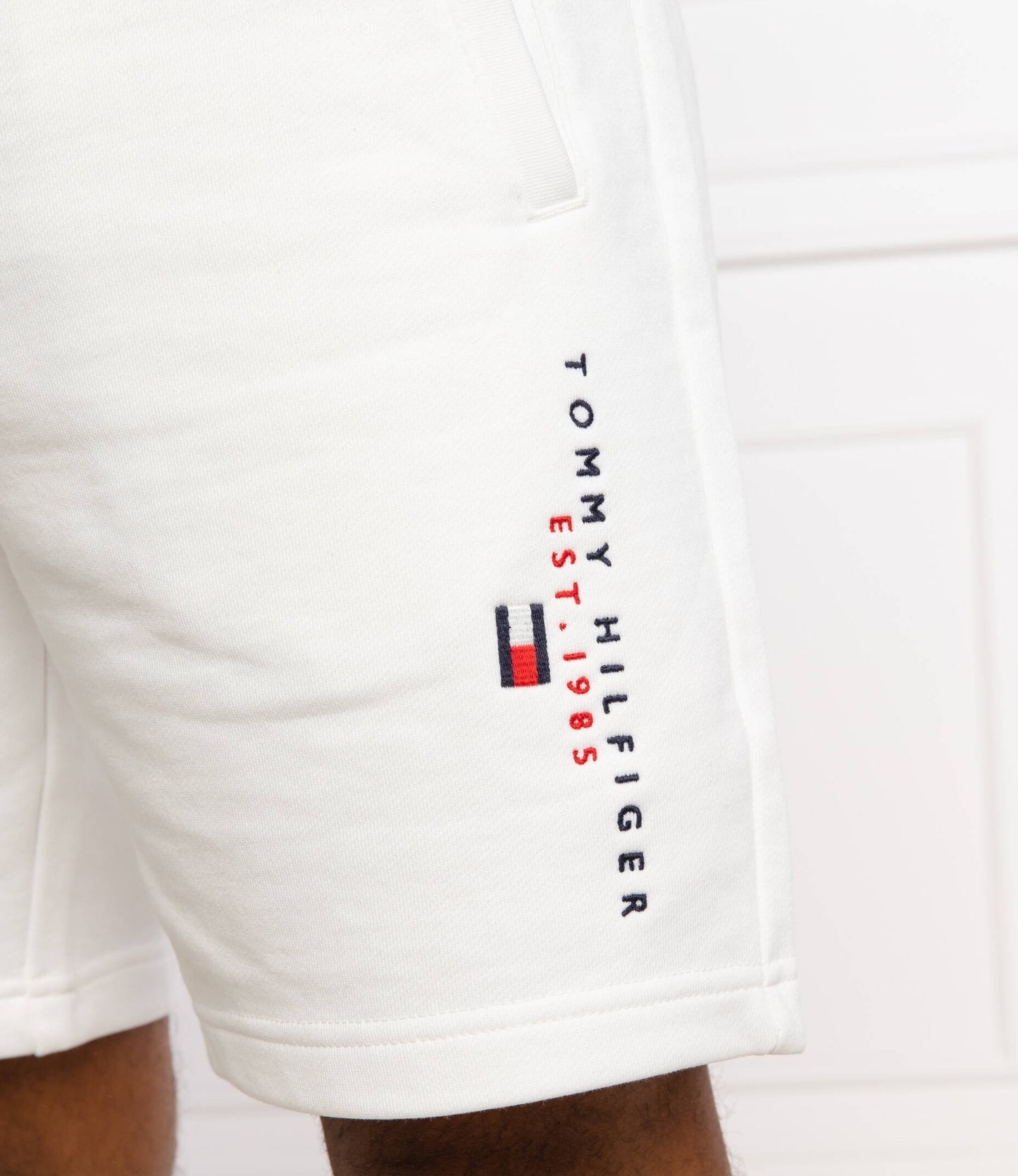 TOMMY HILFIGER - MEN'S SHORTS