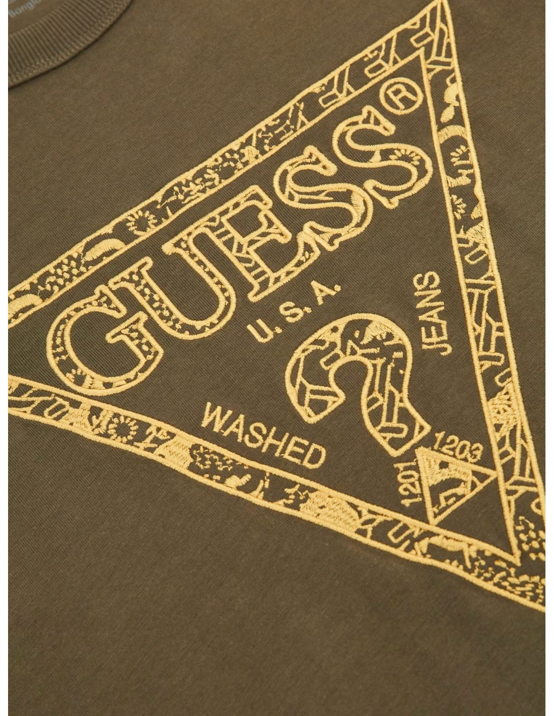 تي شيرت رجالي من GUESS