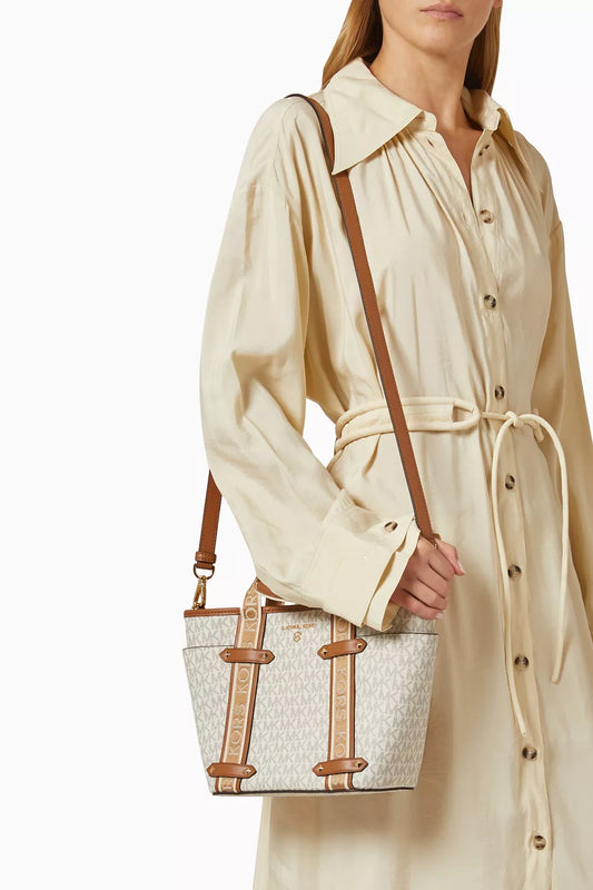 Michael Kors - Small Maeve Tote Bag in Logo Canvas