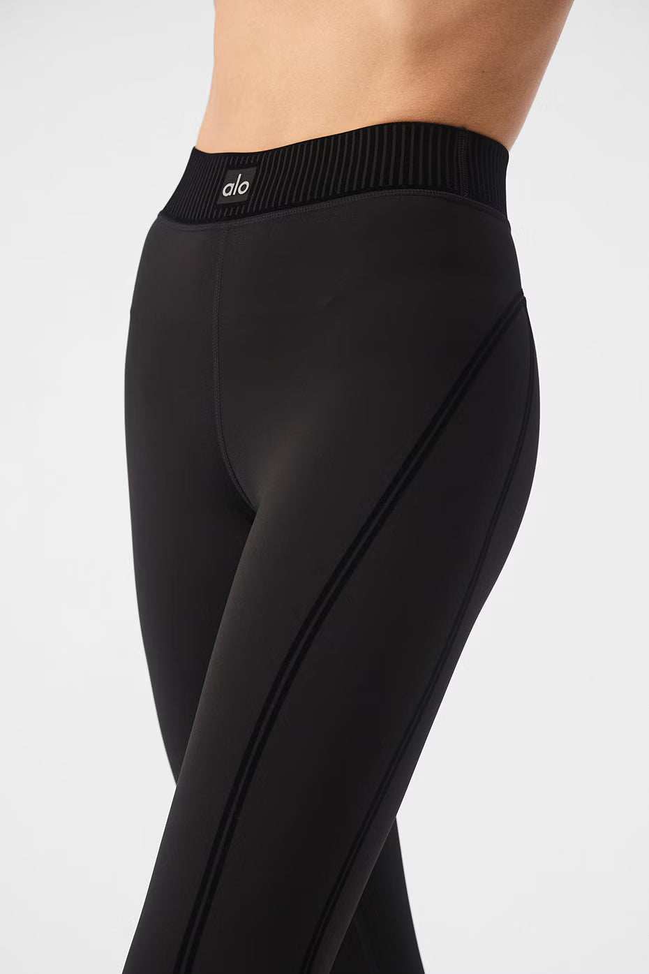 Airlift High-Waist 7/8 Line Up Legging With Bra Set