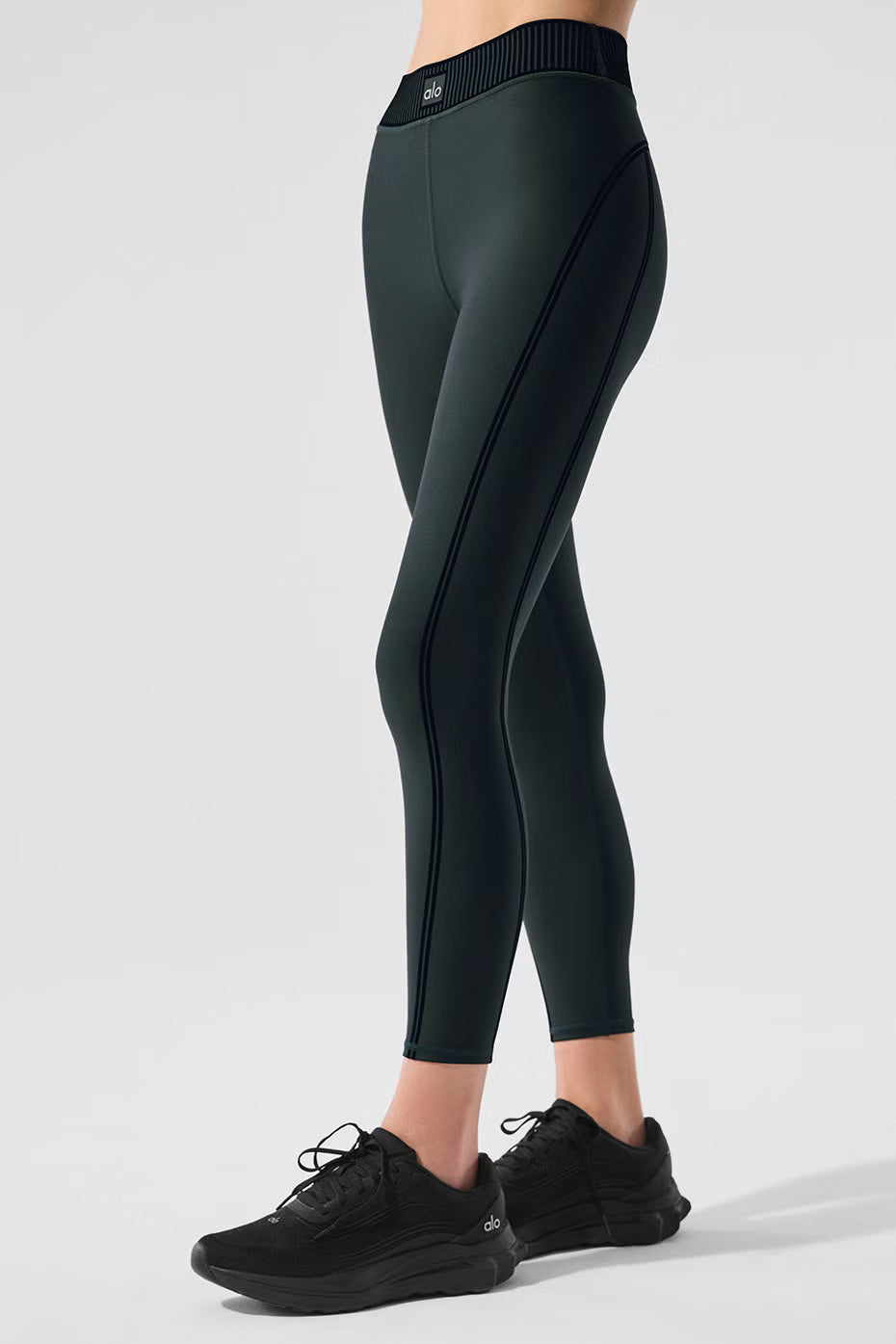 Airlift High-Waist 7/8 Line Up Legging With Bra Set