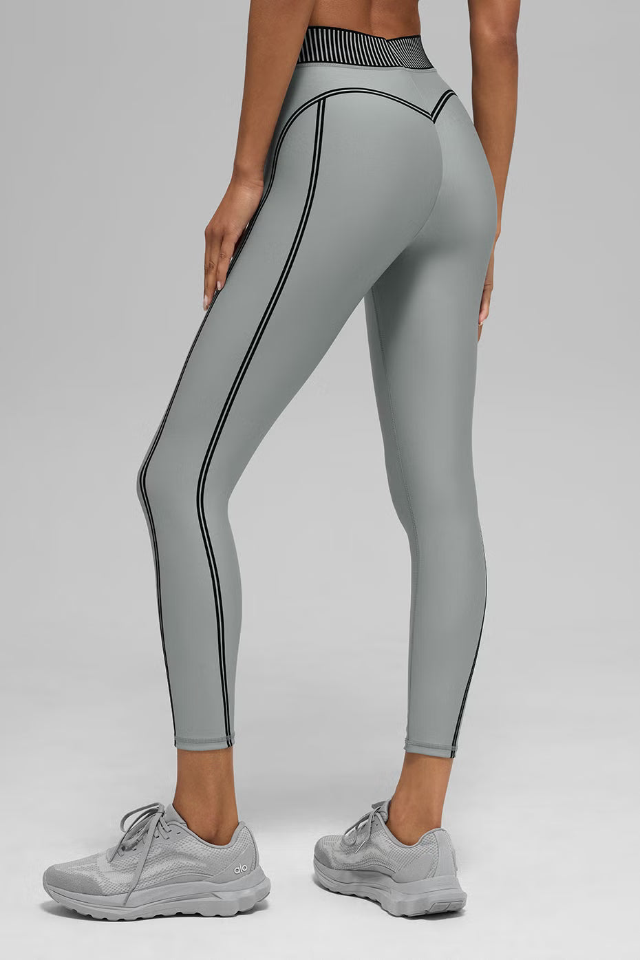 Airlift High-Waist 7/8 Line Up Legging With Bra Set