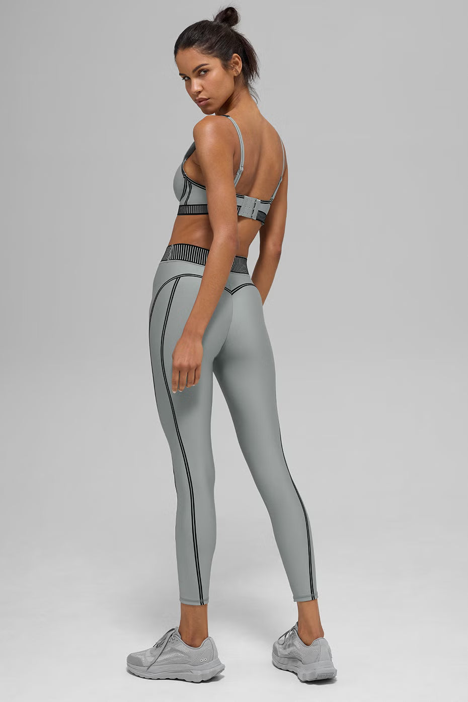Airlift High-Waist 7/8 Line Up Legging With Bra Set
