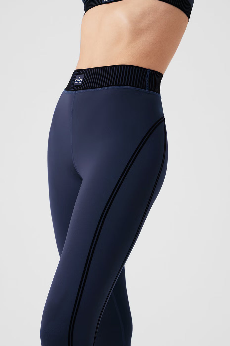 Airlift High-Waist 7/8 Line Up Legging With Bra Set