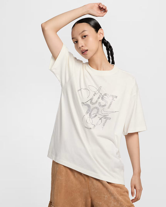 Nike Sportswear Women's Oversized Short-Sleeve T-Shirt