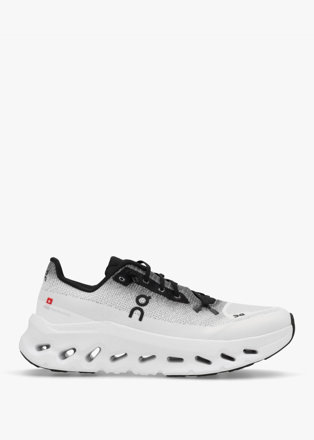 ON RUNNING - Cloudtilt Black Ivory Trainers