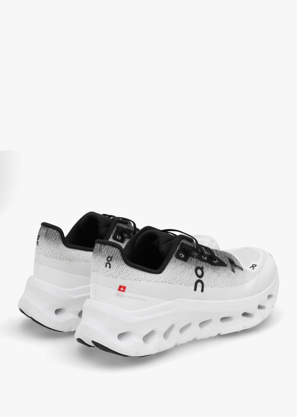ON RUNNING - Cloudtilt Black Ivory Trainers